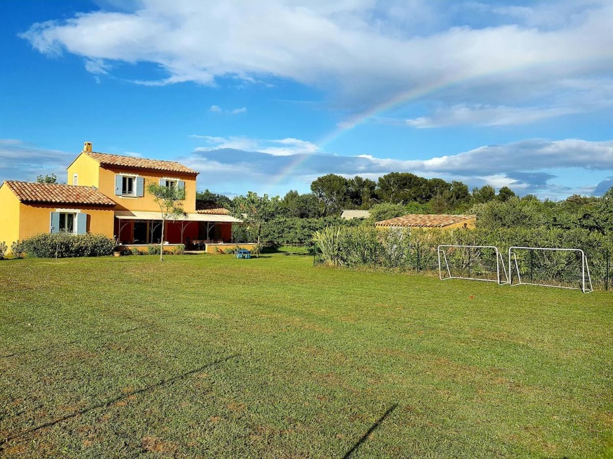 En Provence, Luberon, Villa Avec Piscine A Maubec Exteriör bild