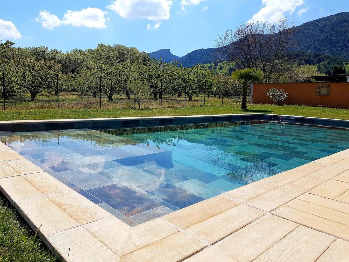 En Provence, Luberon, Villa Avec Piscine A Maubec Exteriör bild