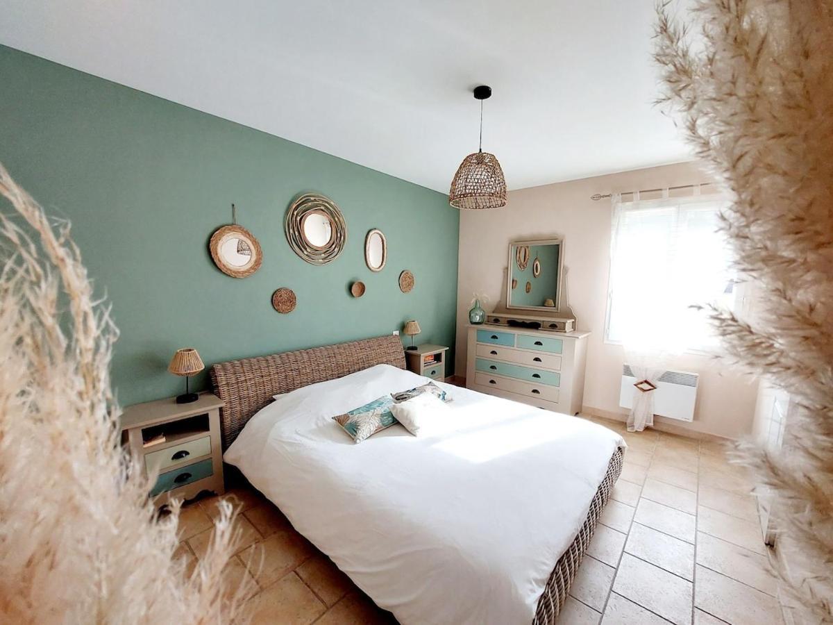 En Provence, Luberon, Villa Avec Piscine A Maubec Exteriör bild